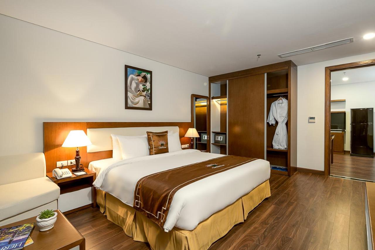 Tamarind Danang Beach Hotel Exteriör bild