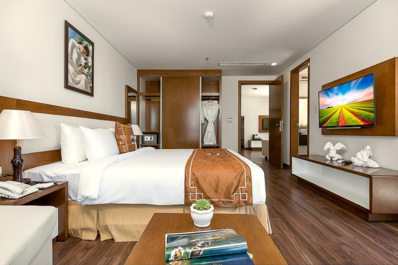 Tamarind Danang Beach Hotel Exteriör bild